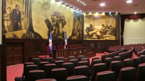 legisladores-desafian-a-abinader--y-solo-eliminaran-15-diputados_1-focus-0-0-500-281