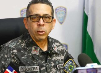 Apresan mequetrefe  en EEUU llamado Ángel David Medina Paredes, líder de Los Fantasmas y uno de los más buscados en RD Algunas de las víctimas de Ángel David Medina Paredes son Eduardo Castillo de los Santos (El Chino), Pavel Zabala Castro, Eddy Marte Gómez y Radamés Hidalgo Paredes, según la Policía Nacional.