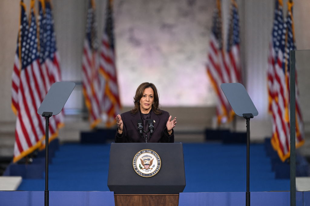 US-VOTE-POLITICS-HARRIS