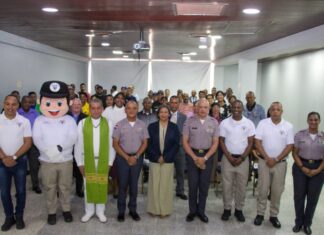 Policía Comunitaria imparte taller «Acciones Preventivas para Líderes Comunitarios»