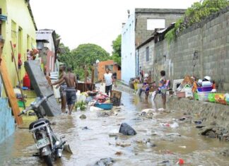 Tormenta Melissa provoca deslizamiento de tierra en la recién inaugurada Circunvalación de Baní