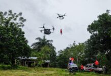 Entregan alimentos con drones en comunidades anegadas RD